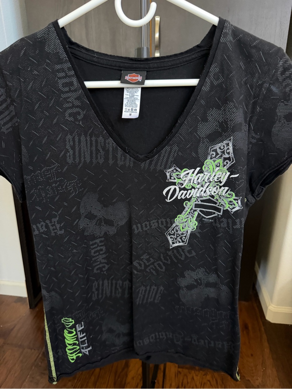 Harley-Davidson Black Short Sleeve V-Neck Tee with Green Cross Graphic